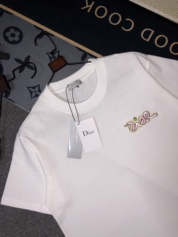 ブランドTシャツ側面デザイン